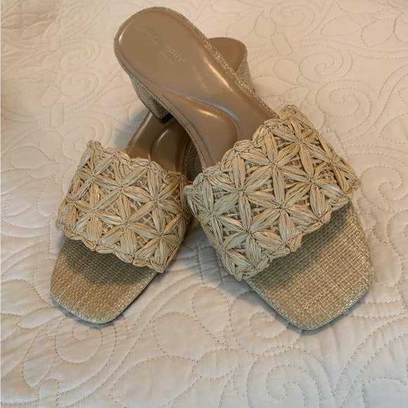 EASY SPIRIT Shoes - NWOT-EASY SPIRIT “ROSARIOS” RAFFIA SUMMER SANDALS SIZE 10M